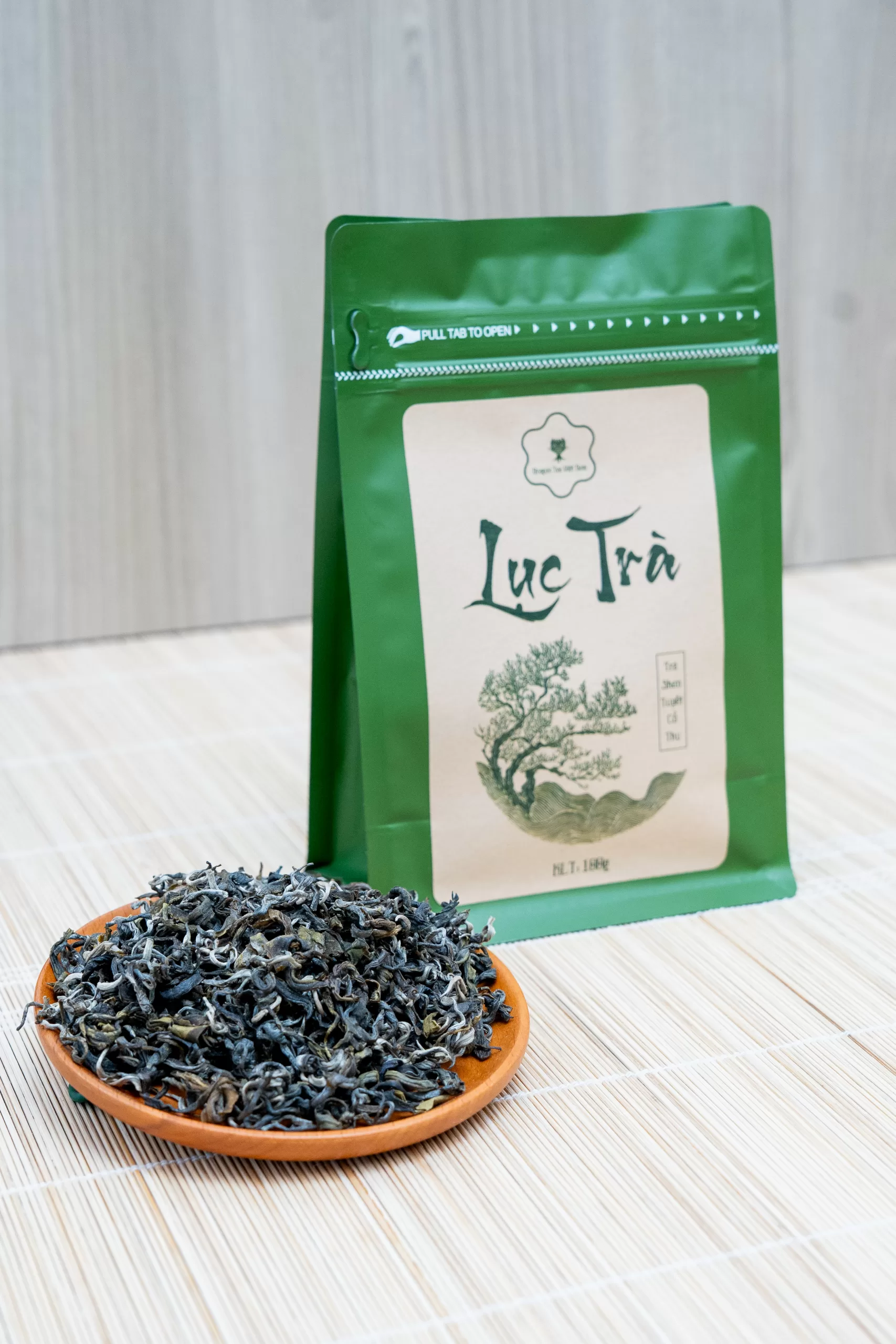 Cánh trà và sản phẩm Lục Trà Shan Tuyết — Dragon Tea Suối Giàng