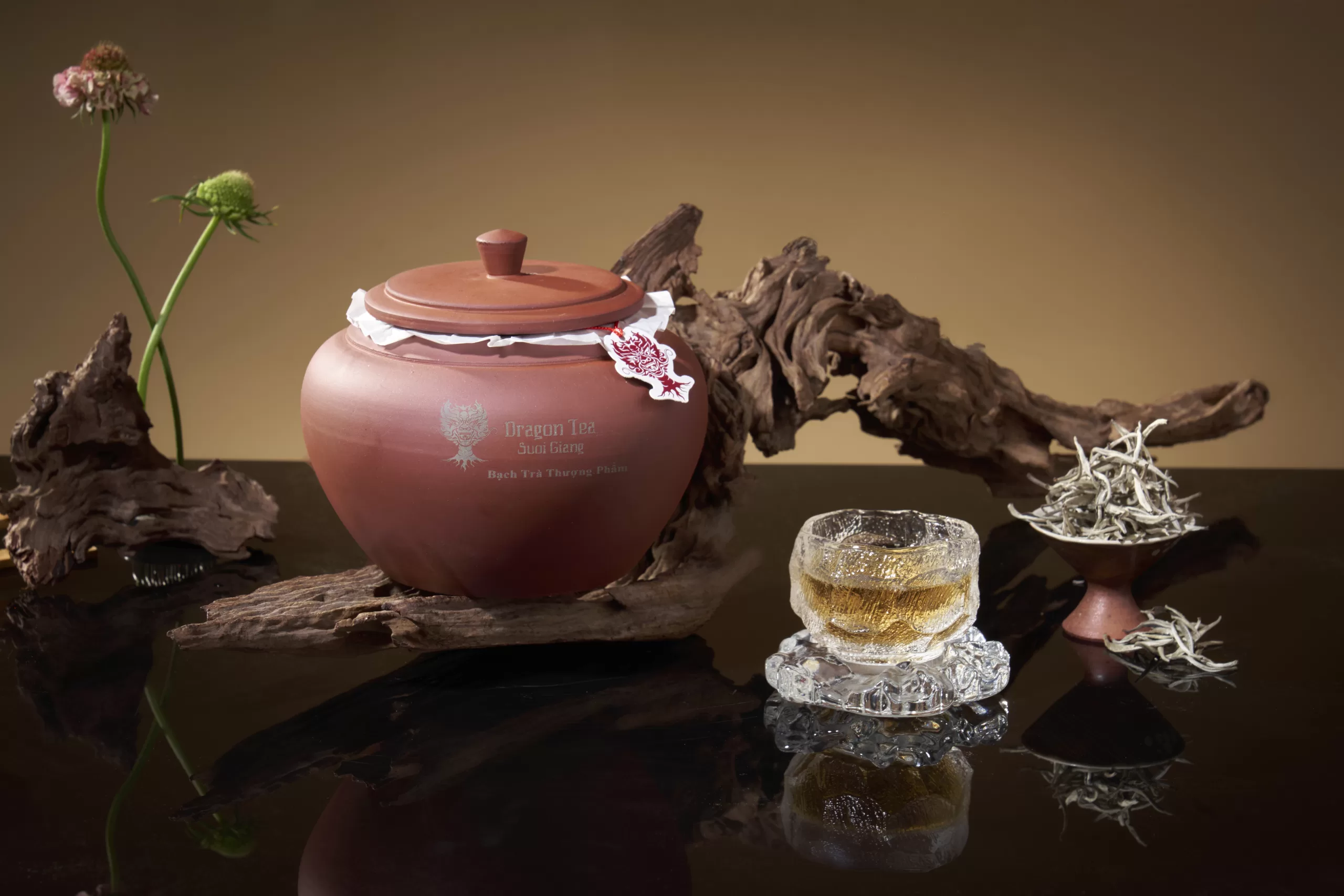 Bạch Trà Thượng Phẩm — ảnh chụp sản phẩm Dragon Tea Suối Giàng