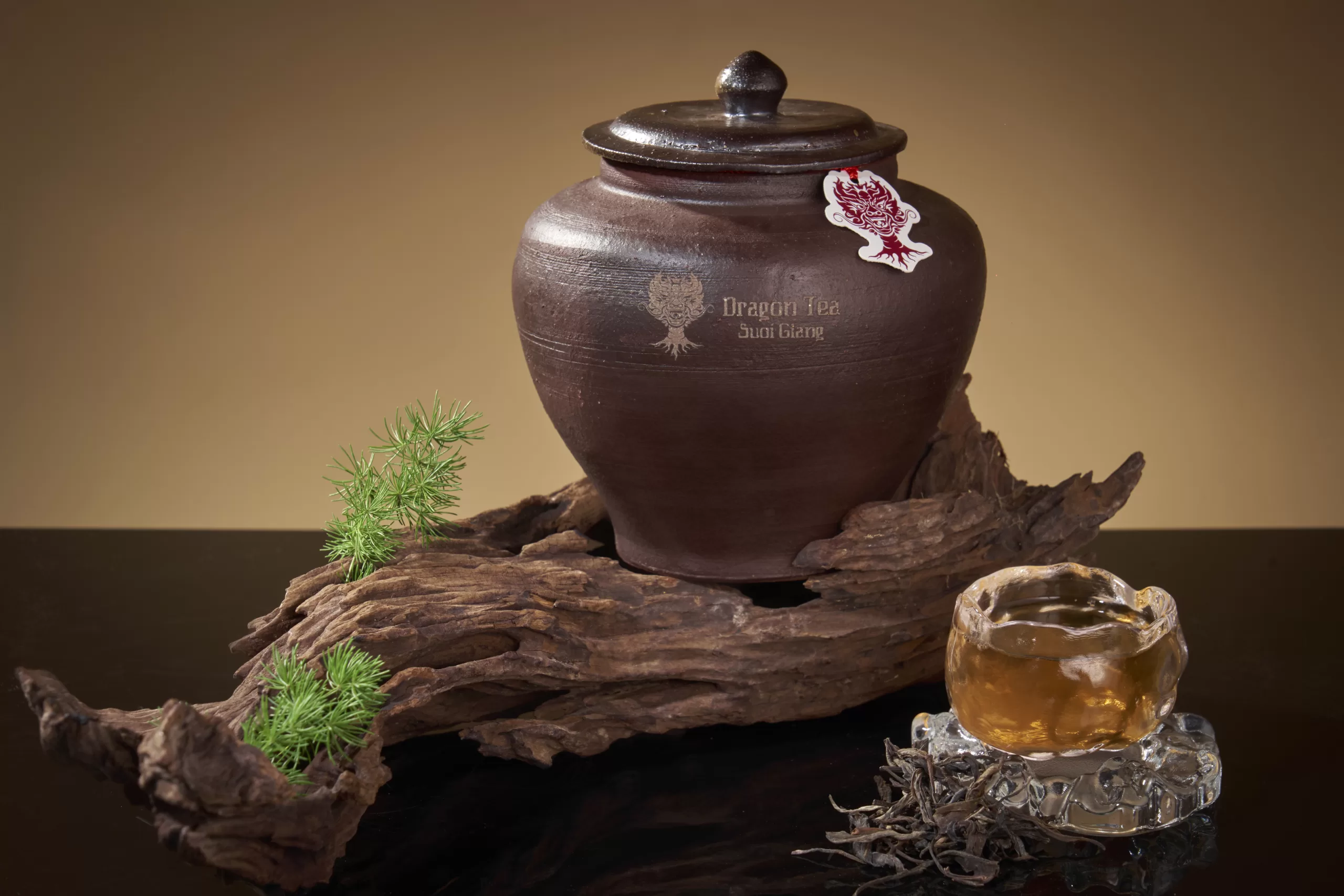 Hoàng Trà Tổng Thống — ảnh chụp sản phẩm Dragon Tea Suối Giàng
